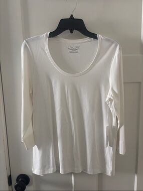 Chico's Cream Scoop Neck Long Sleeve Tee
